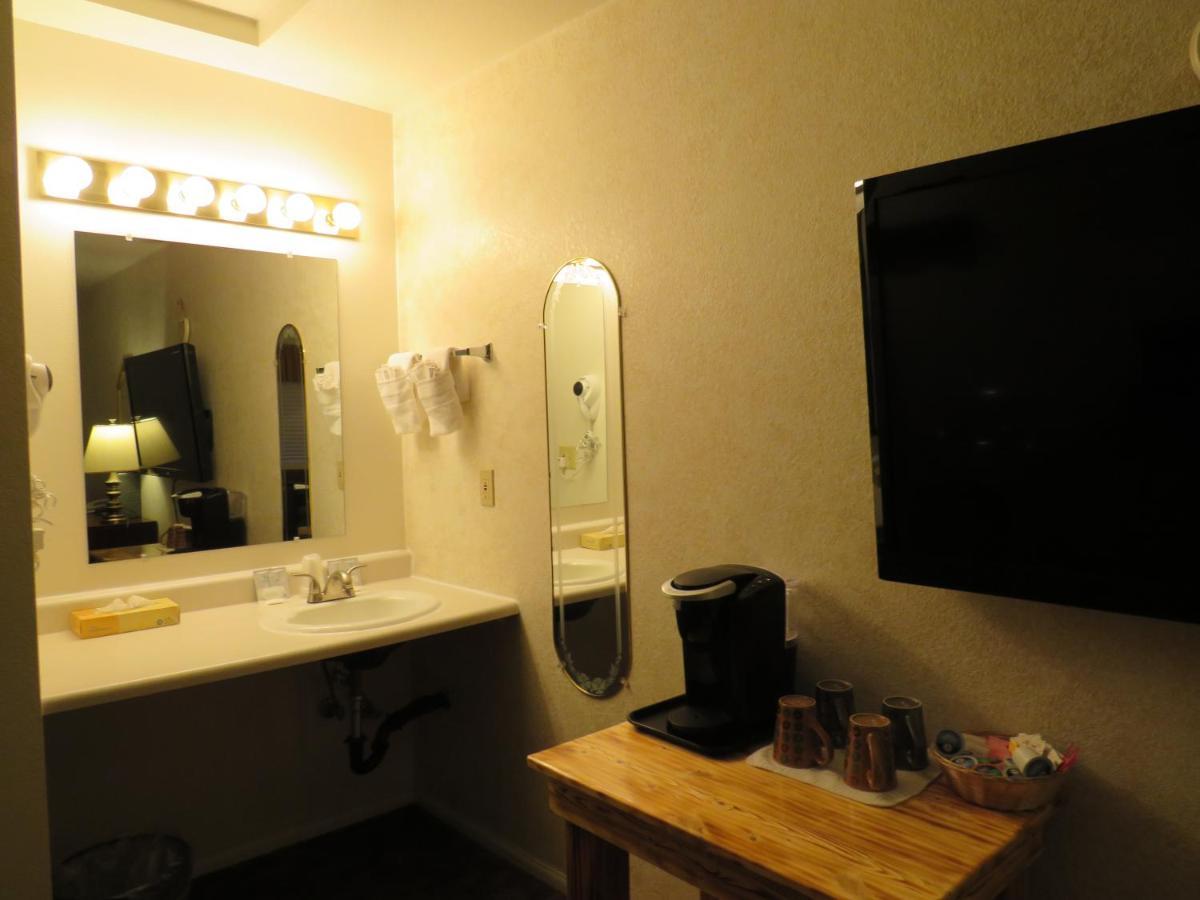 Rim Rock Motel アルトゥラス エクステリア 写真