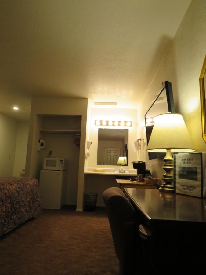Rim Rock Motel アルトゥラス エクステリア 写真
